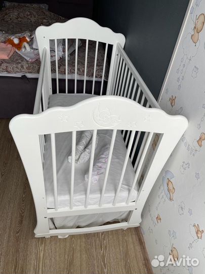 Детская кроватка