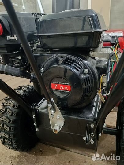 Снегоуборщик бензиновый самоходный бу