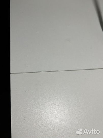 Маникюрный стол с вытяжкой