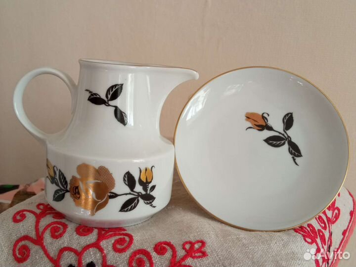 Антикварный фарфор