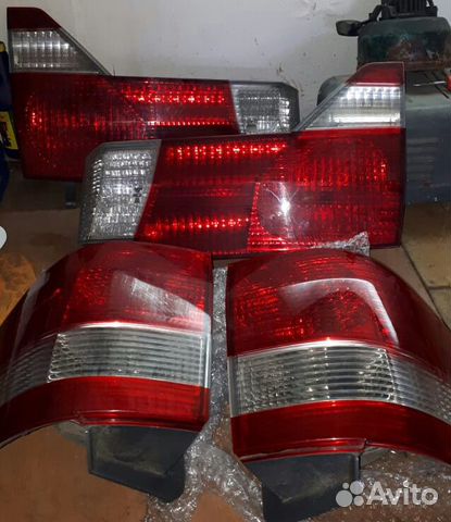 Задние фонари на Mitsubishi Delica