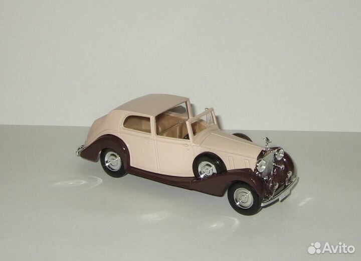 Роллс Ройс Rolls Royce Phantom 1939 Solido 1:43