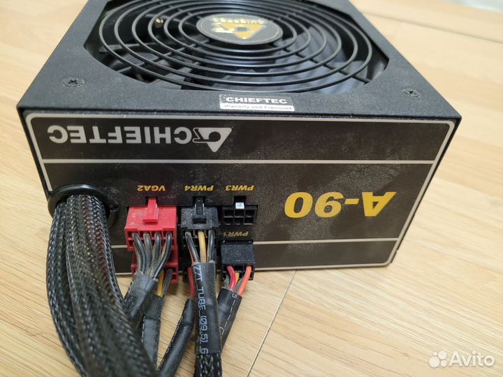 2 блока питания Chieftec 750w gold