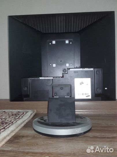 Монитор Samsung 19