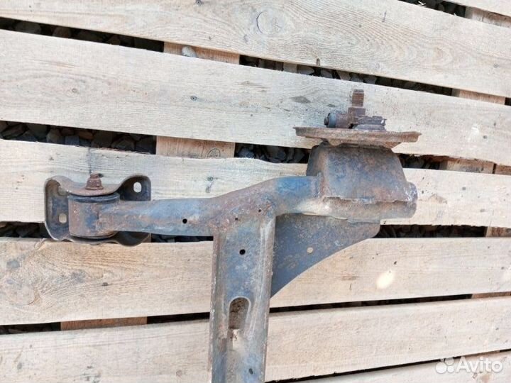 Балка задняя Ford Escort седан CVH 1997