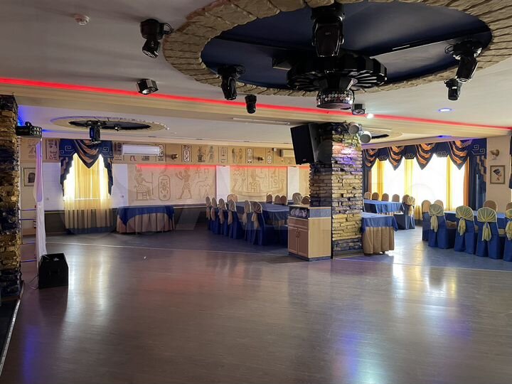 Ресторан, 680 м²