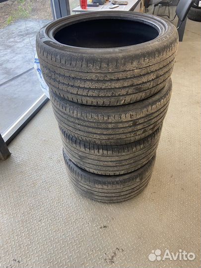 Pirelli P Zero 245/40 R20 и 275/35 R20 102Y