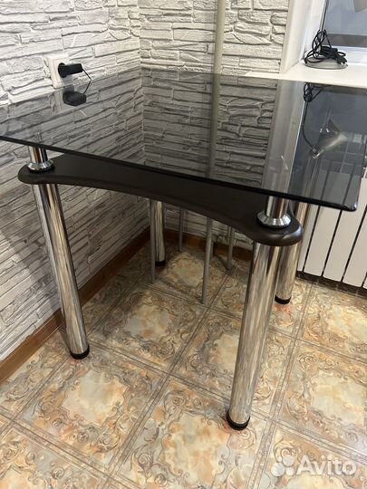 Кухонный стол бу