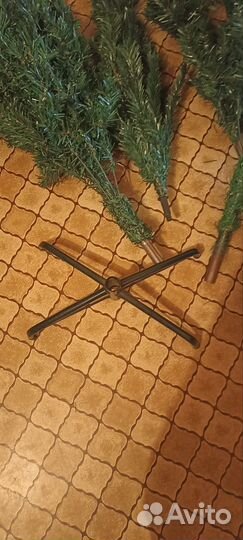 Ëлка искуственная с игрушками б/у