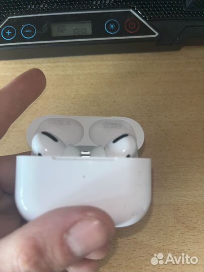 Airpods pro 1 поколения