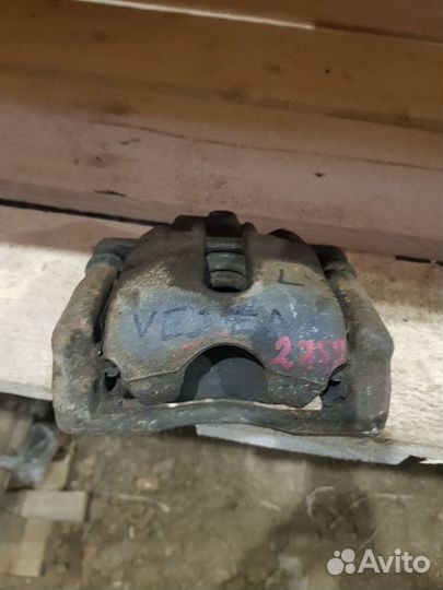 Суппорт передний левый LADA Vesta