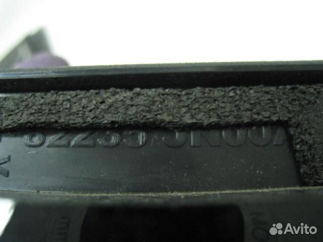 Направляющая стекла двери Nissan Teana J32