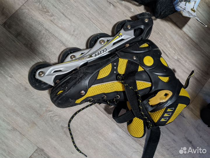 Роликовые коньки