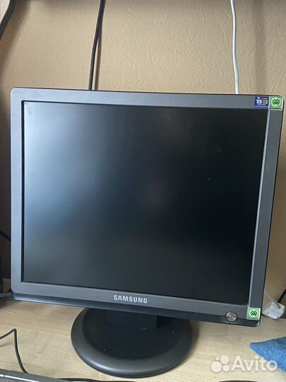 Монитор Samsung