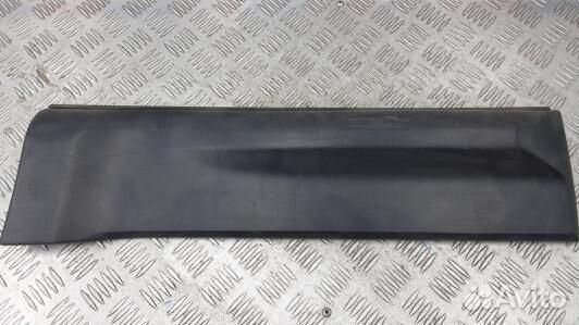Молдинг двери задней левой land rover range rover