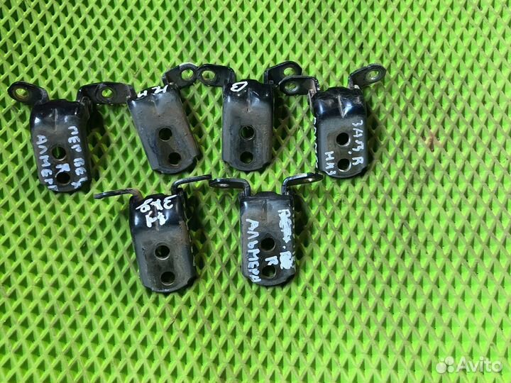 Петля двери nissan almera classic