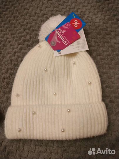 Шапка для девочки новая