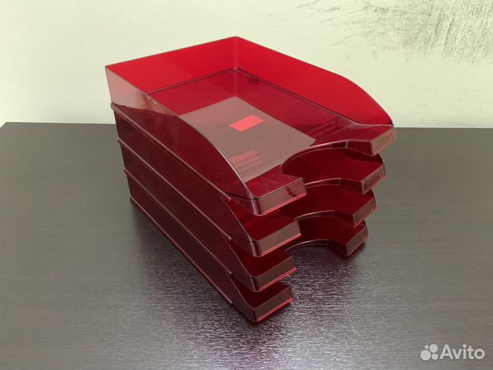 Горизонтальный накопитель для бумаг красный