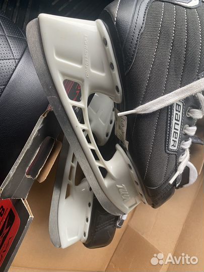 Хоккейные коньки bauer