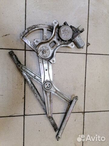 Стеклоподъемник передний правый Mitsubishi L200