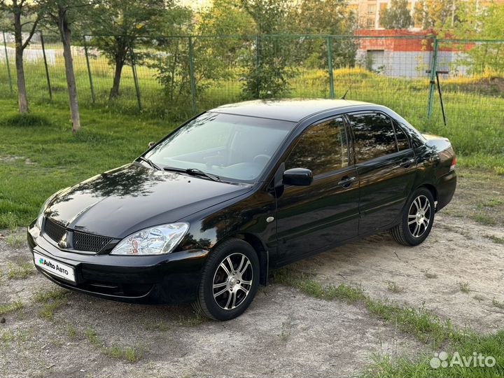 Mitsubishi Lancer 1.6 МТ, 2005, 420 000 км