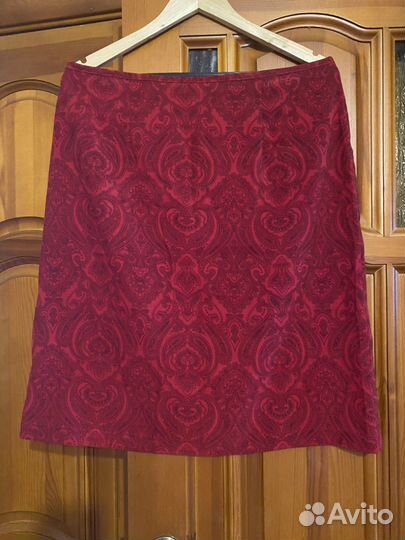 Юбки и блузки женские р.48-54 рост 158-164