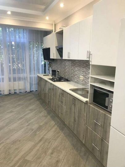 1-к. квартира, 56 м², 1/4 эт.