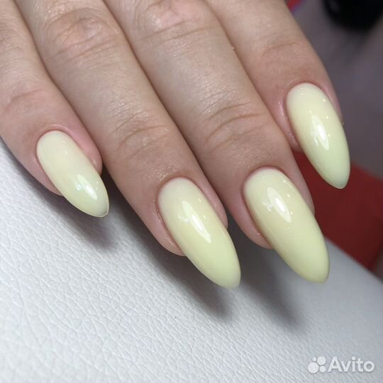 Маникюр с покрытием гель-лаком