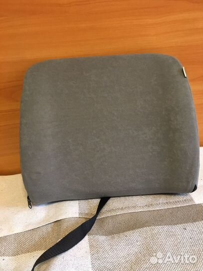 Ортопедическая подушка на рабочее кресло