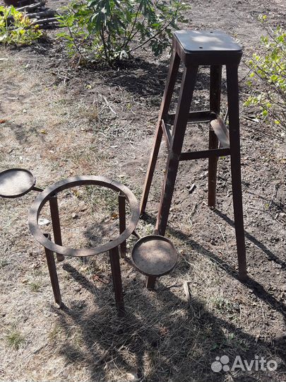 Подставка цветы инструмент прочный советский метал