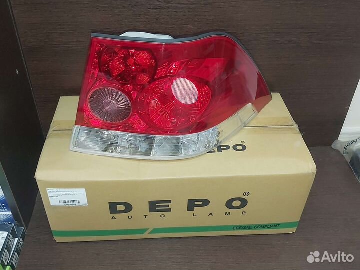 Фонарь задний правый Opel Astra h седан