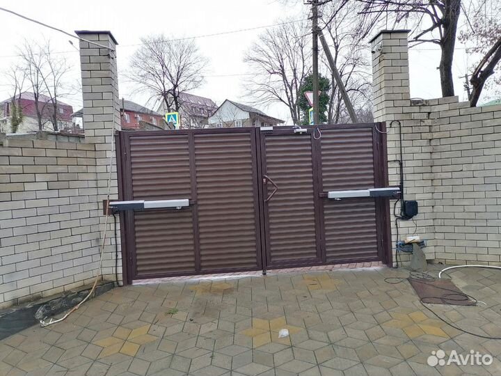 Ворота распашные уличные