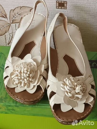 Босоножки женские 37 размер