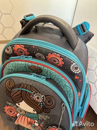 Рюкзак с ортопедической спинкой для девочки