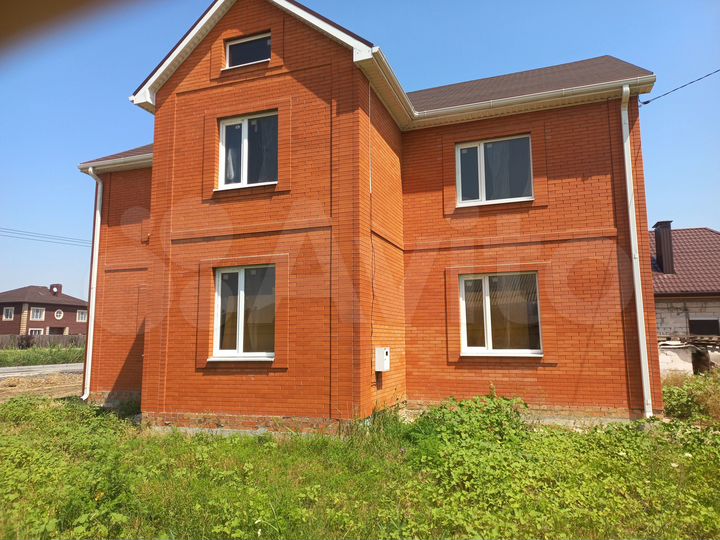 Дом 266 м² на участке 6 сот.