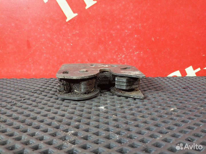 Замок кабины