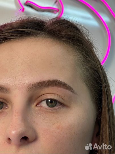 Окрашивание бровей