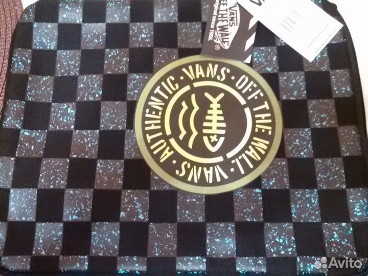 Vans. Чехол для iPad