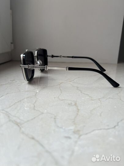 Очки Balmain солнцезащитные