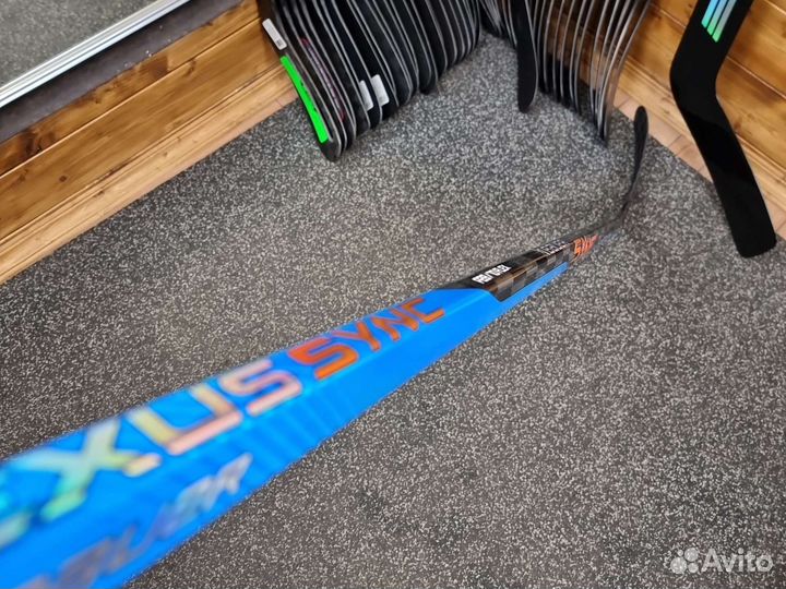 Клюшка хоккейная Bauer Nexus Sync SR R 70p28(60