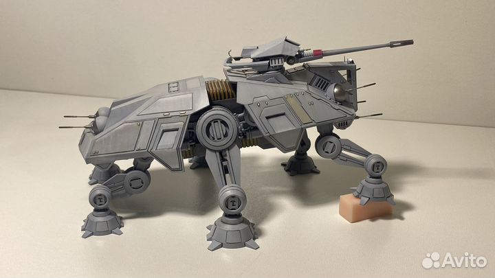 Модель шагохода AT-TE Star Wars