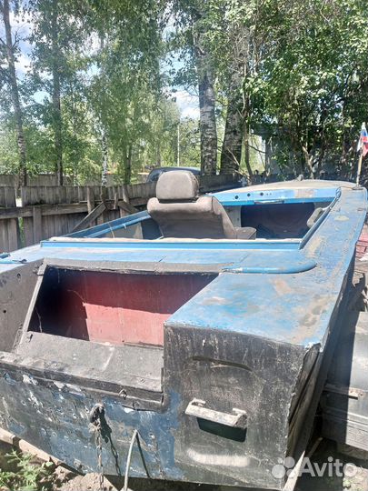 Моторная лодка