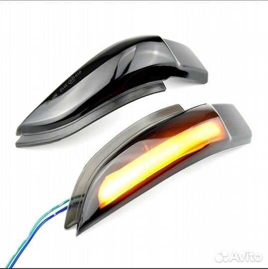 Динамический повторитель поворота Camry 50,55