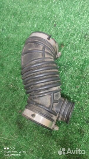 Патрубок воздушного фильтра Nissan X-Trail T31