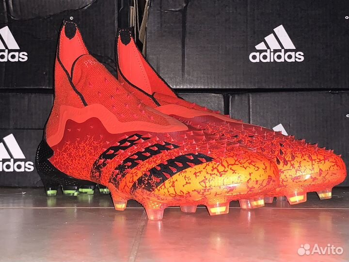 Бутсы adidas predator