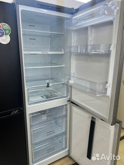 Холодильник Samsung RB30A30N0SA cерый