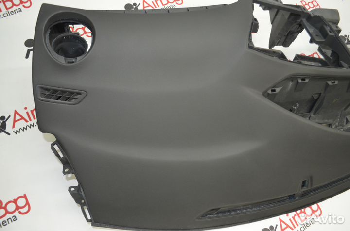 Торпедо панель приборов Honda Civic