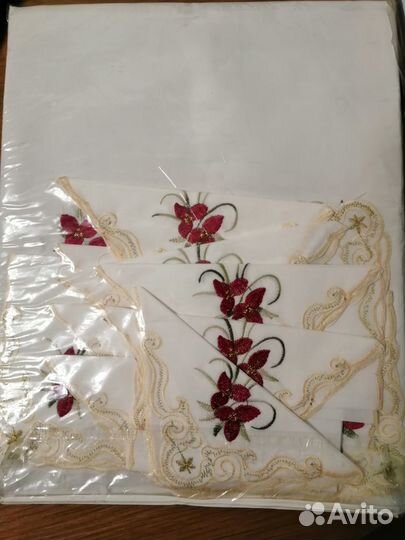 Скатерть салфетки новые