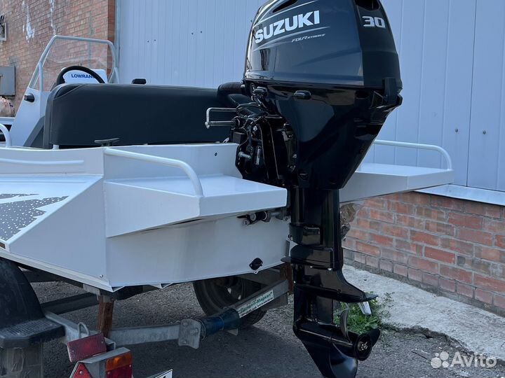 Лодка BRO S 4.2 консольная