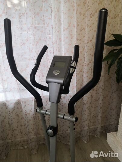 Эллиптический тренажер torneo